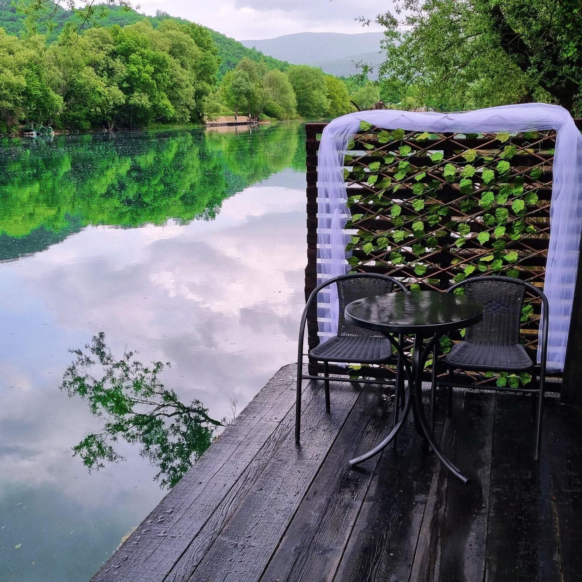 Villa Sara On River Una Bihać Exterior foto